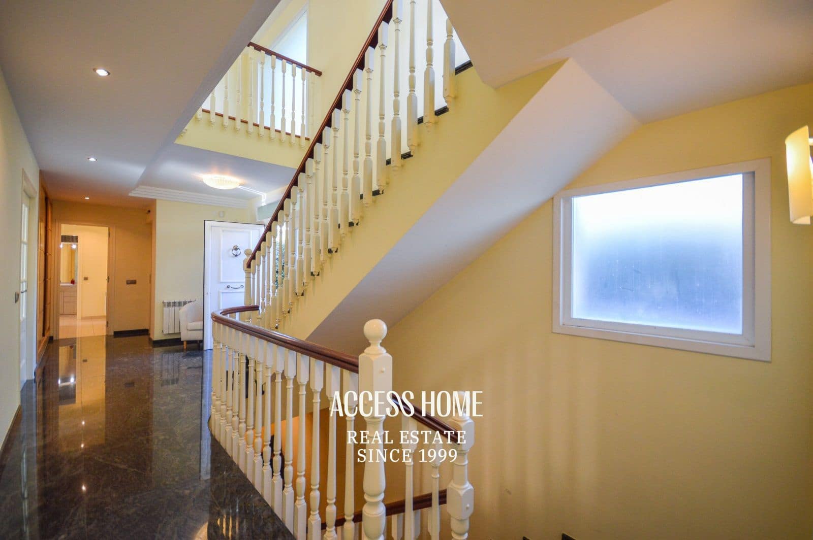 7 soveværelse Villa til leje i Premia de Dalt med swimmingpool garage - € 4.000 (Ref: 9151544)