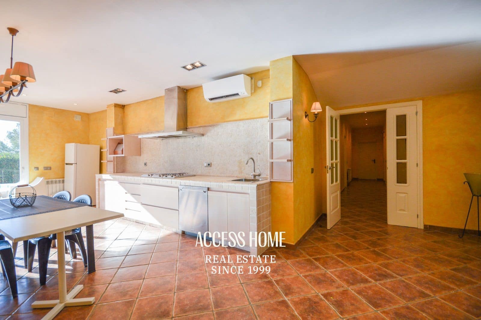 7 soveværelse Villa til leje i Premia de Dalt med swimmingpool garage - € 4.000 (Ref: 9151544)