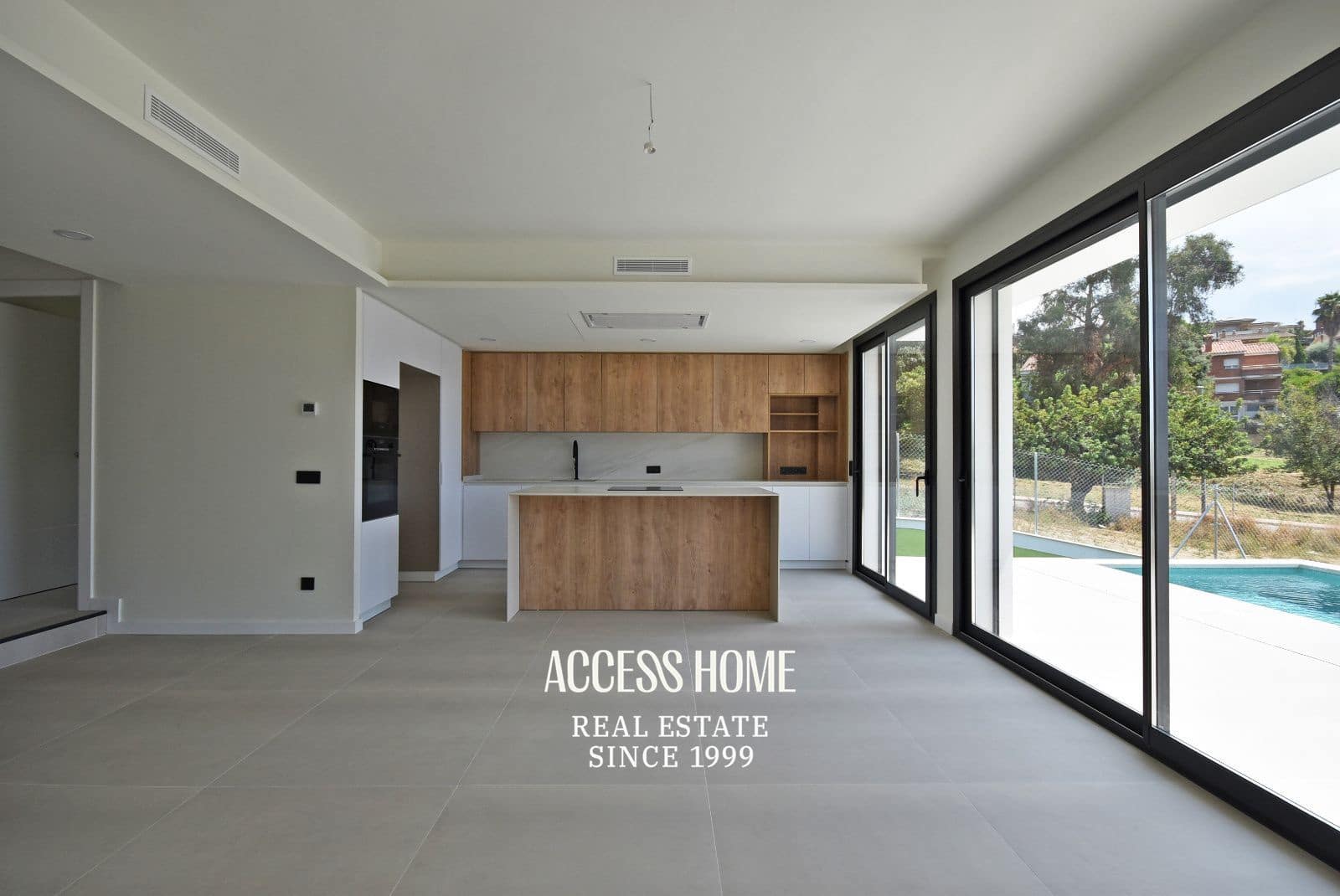 4 sypialnia Willa na sprzedaż w Teia z basenem garażem - 1 100 000 € (Ref: 9153171)