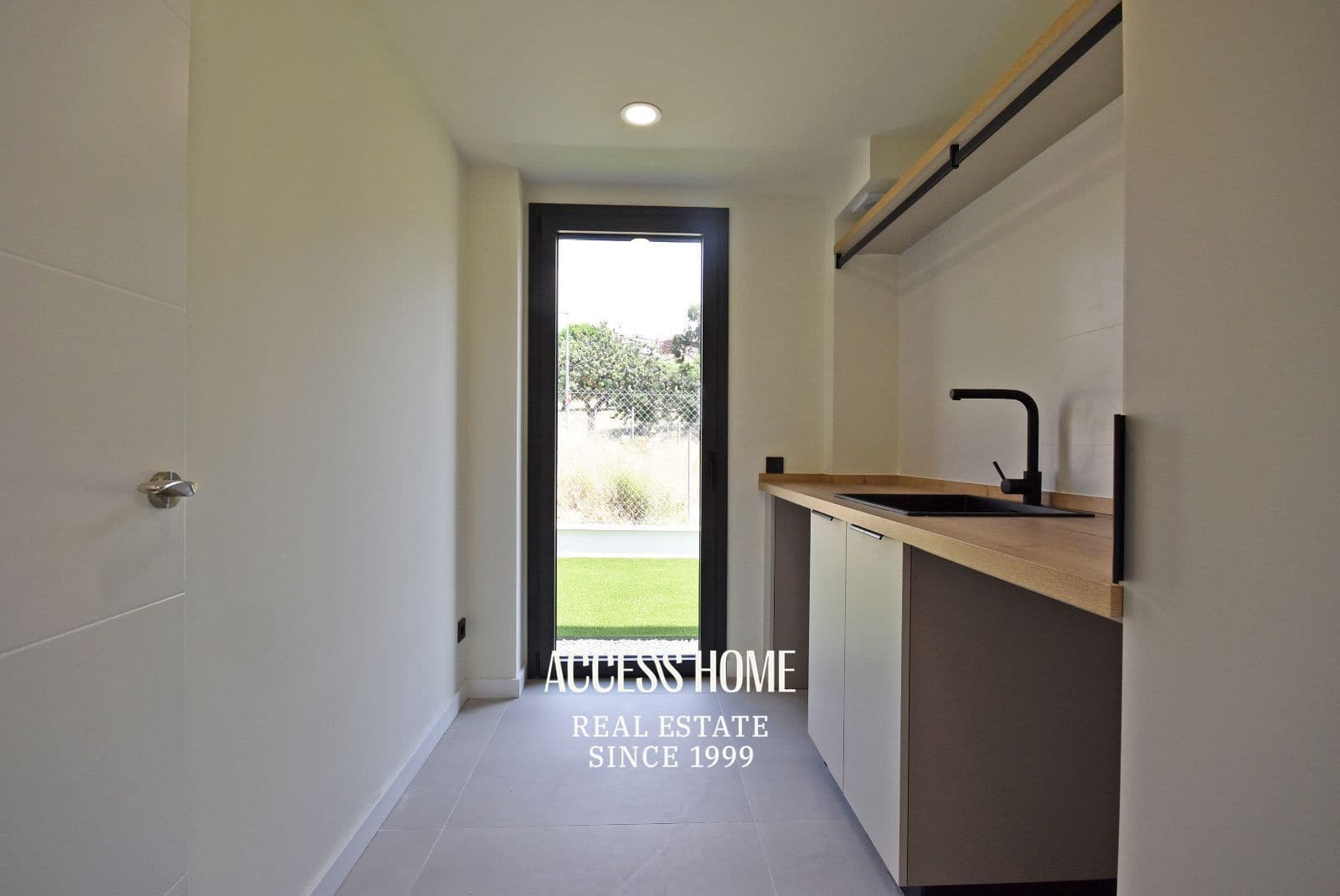 4 sypialnia Willa na sprzedaż w Teia z basenem garażem - 1 100 000 € (Ref: 9153171)