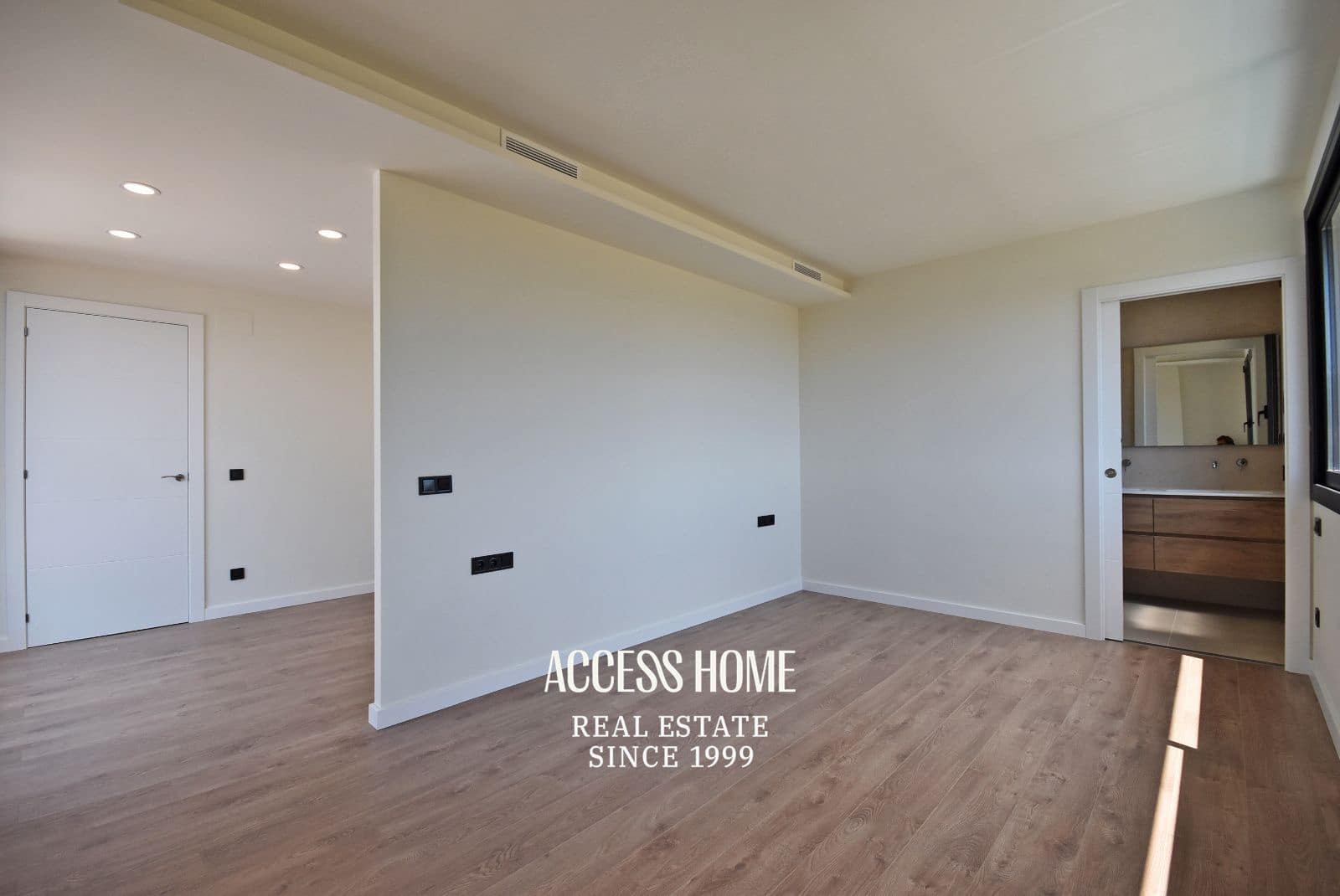 4 sypialnia Willa na sprzedaż w Teia z basenem garażem - 1 100 000 € (Ref: 9153171)