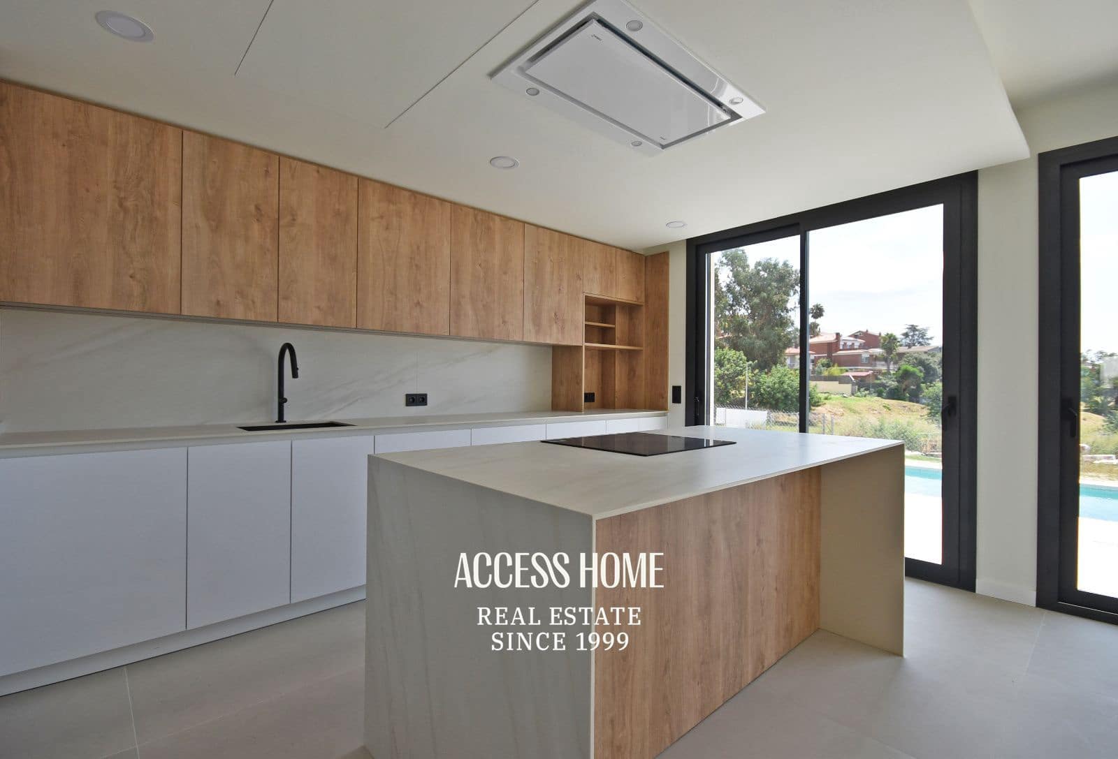 4 sypialnia Willa na sprzedaż w Teia z basenem garażem - 1 100 000 € (Ref: 9153171)