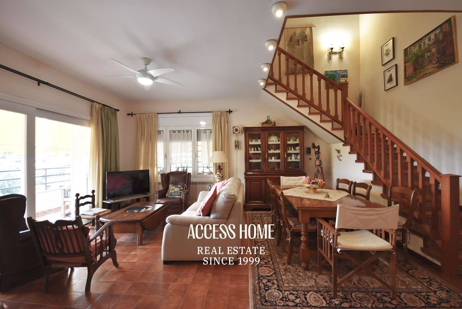 4 soverom Villa til salgs i Cabrils med svømmebasseng garasje - € 795 000 (Ref: 9160059)