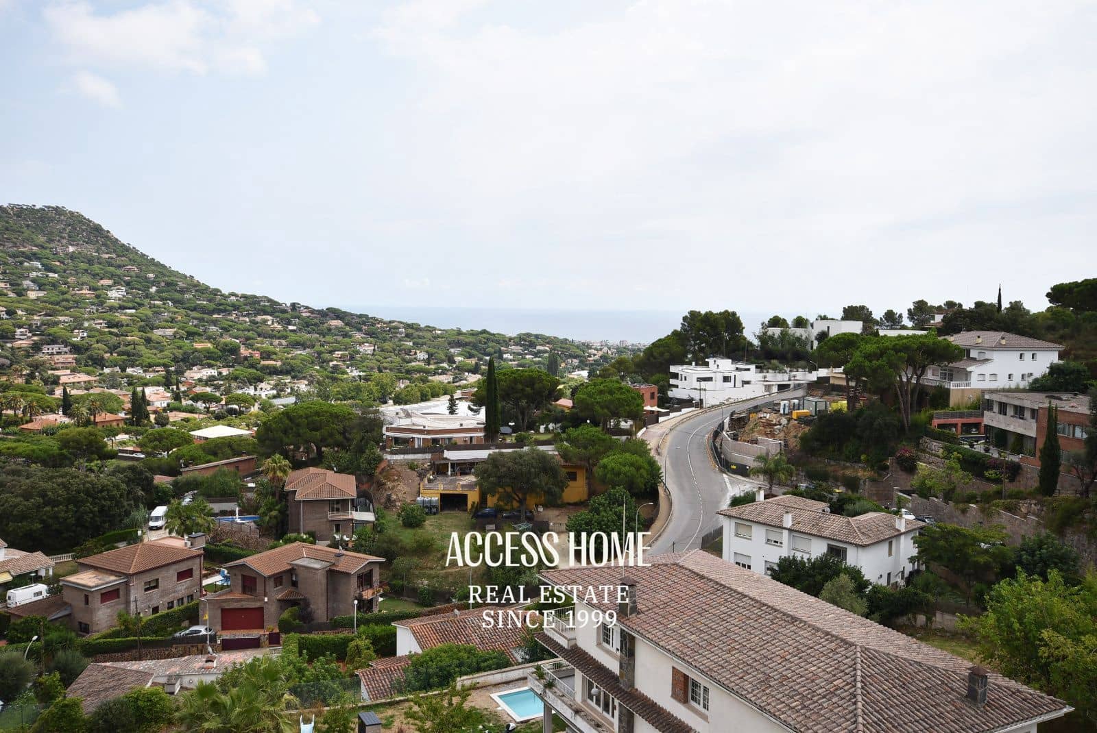 4 soverom Villa til salgs i Cabrils med svømmebasseng garasje - € 795 000 (Ref: 9160059)