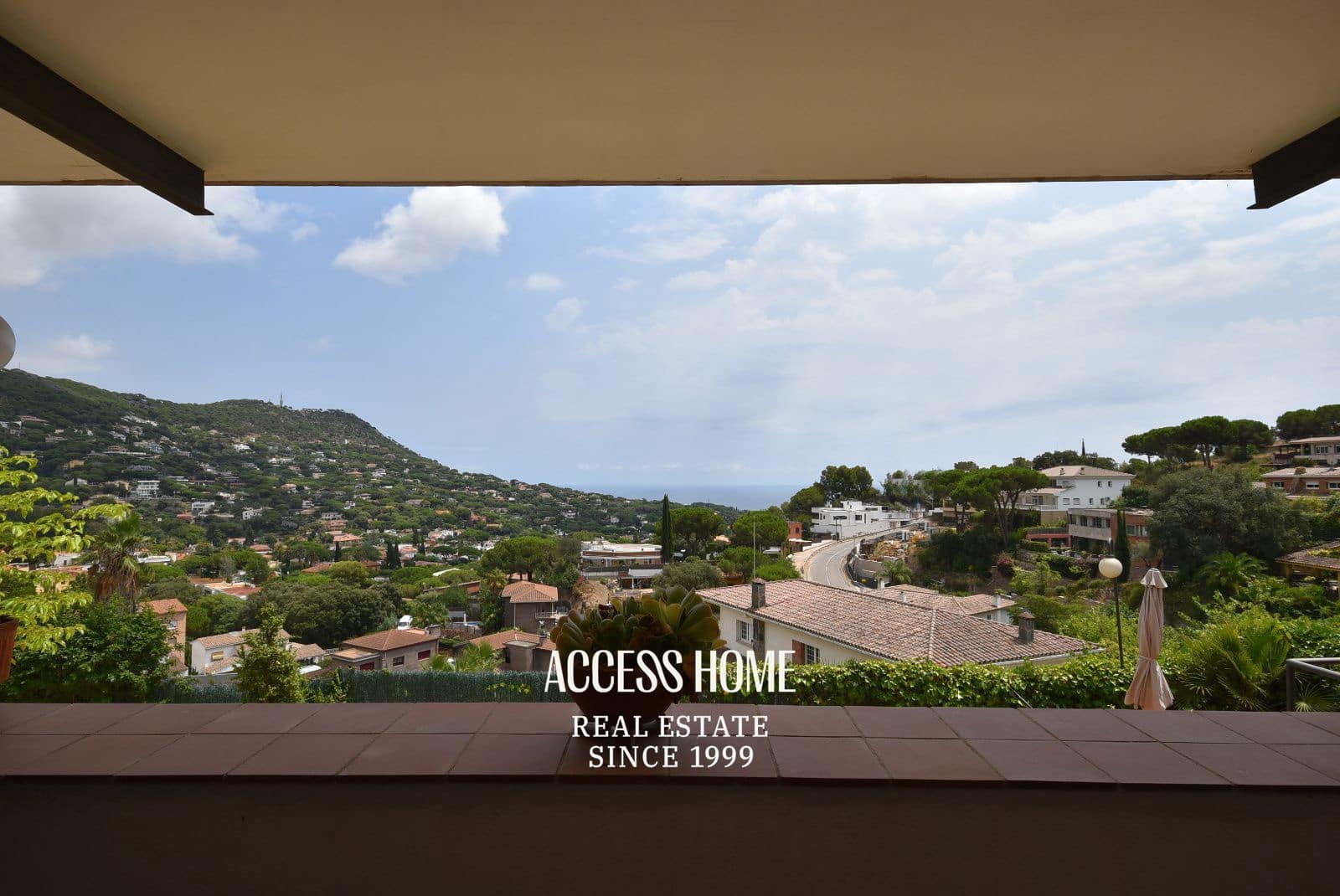 4 soverom Villa til salgs i Cabrils med svømmebasseng garasje - € 795 000 (Ref: 9160059)