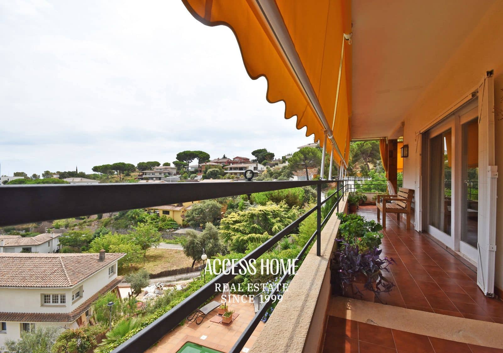 4 soverom Villa til salgs i Cabrils med svømmebasseng garasje - € 795 000 (Ref: 9160059)