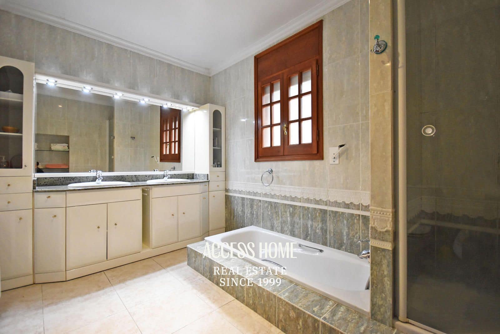 7 soveværelse Villa til salg i Mataro med swimmingpool garage - € 735.000 (Ref: 9197007)