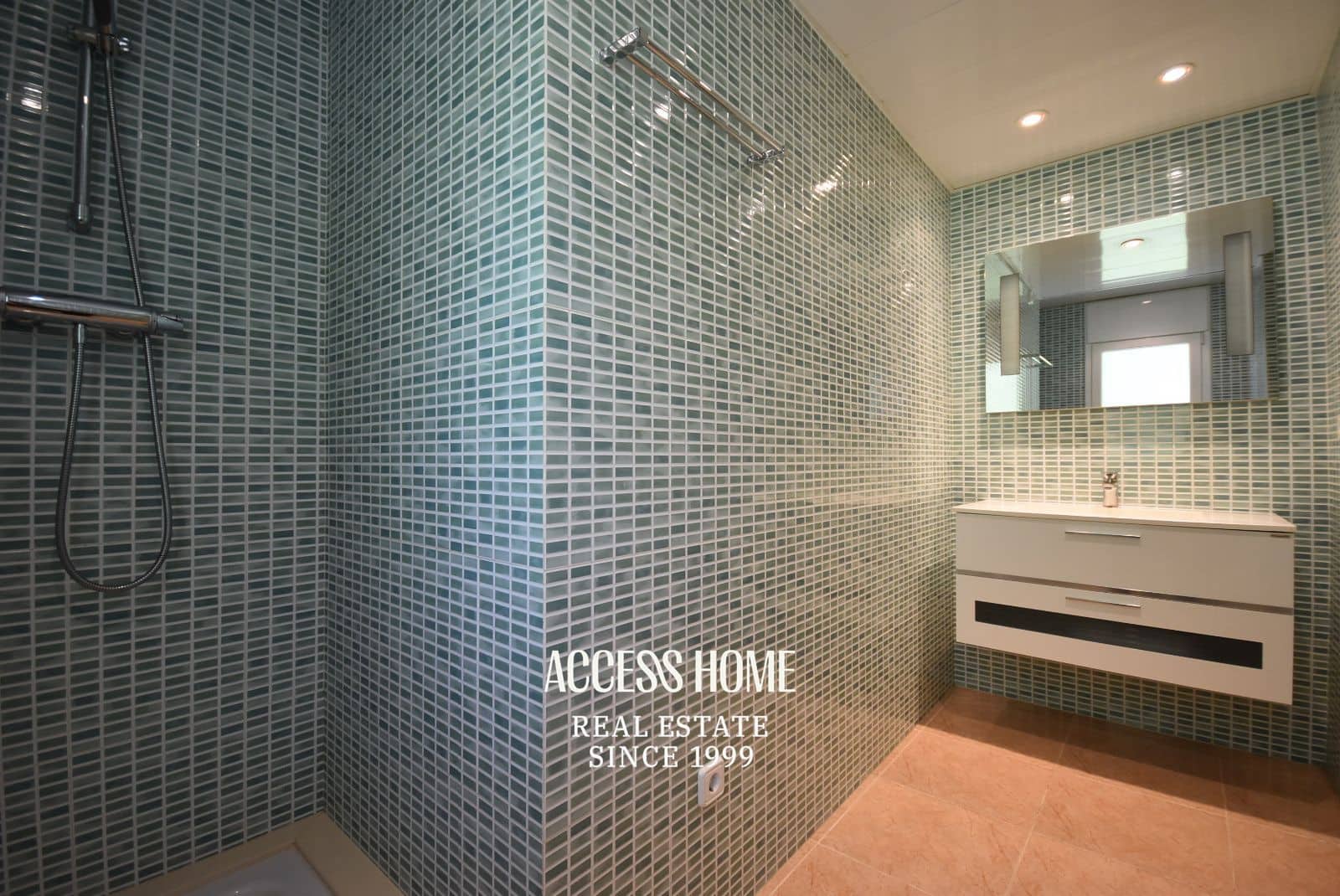 6 soveværelse Villa til leje i Sant Andreu de Llavaneres med swimmingpool - € 6.000 (Ref: 9211350)