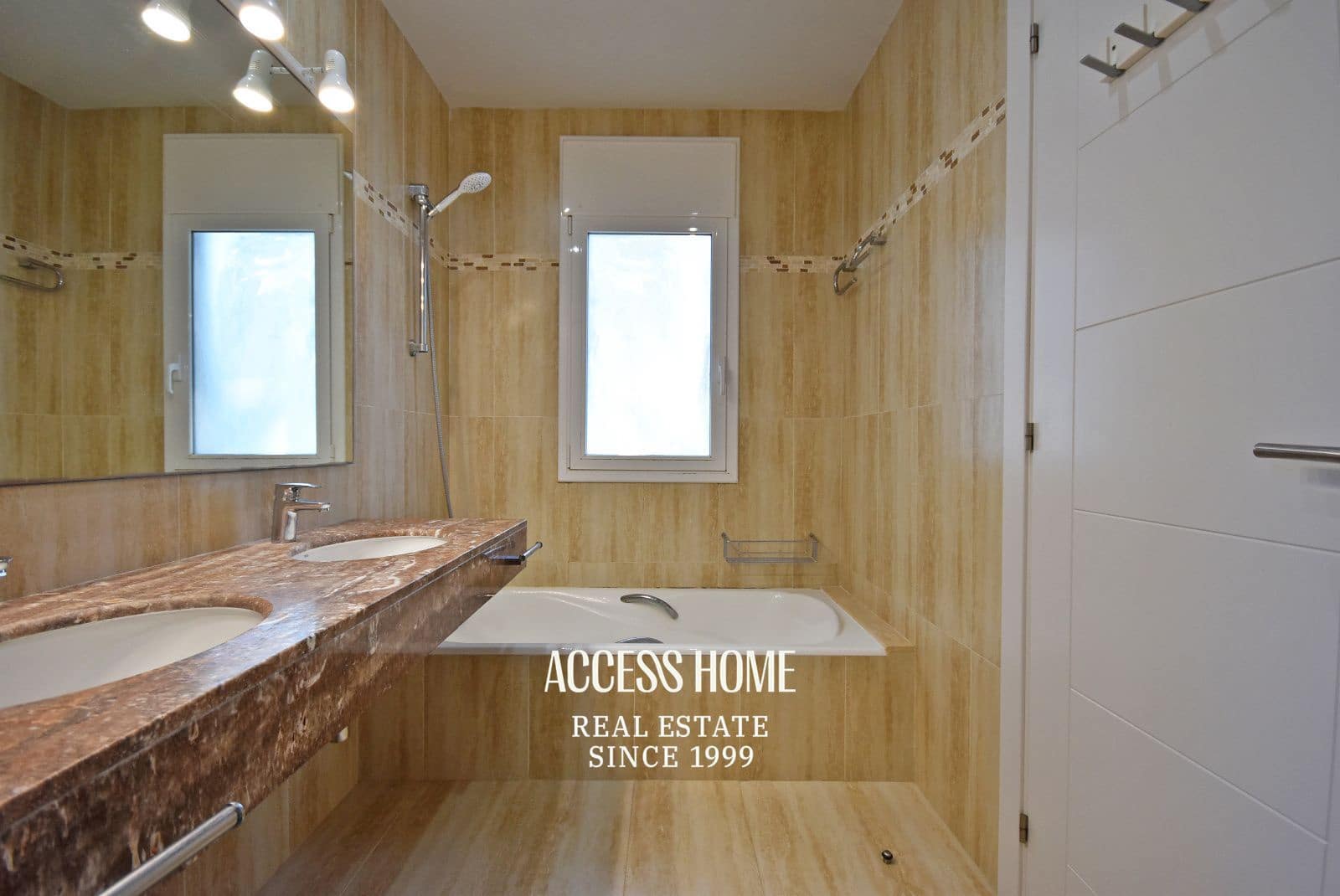 6 soveværelse Villa til leje i Sant Andreu de Llavaneres med swimmingpool - € 6.000 (Ref: 9211350)