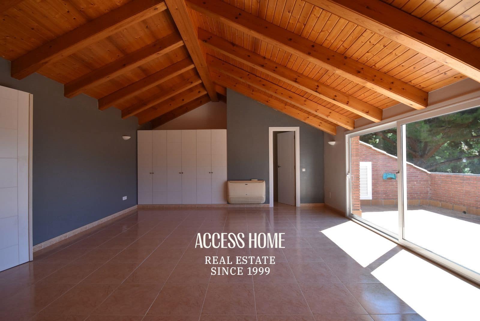 6 soveværelse Villa til leje i Sant Andreu de Llavaneres med swimmingpool - € 6.000 (Ref: 9211350)