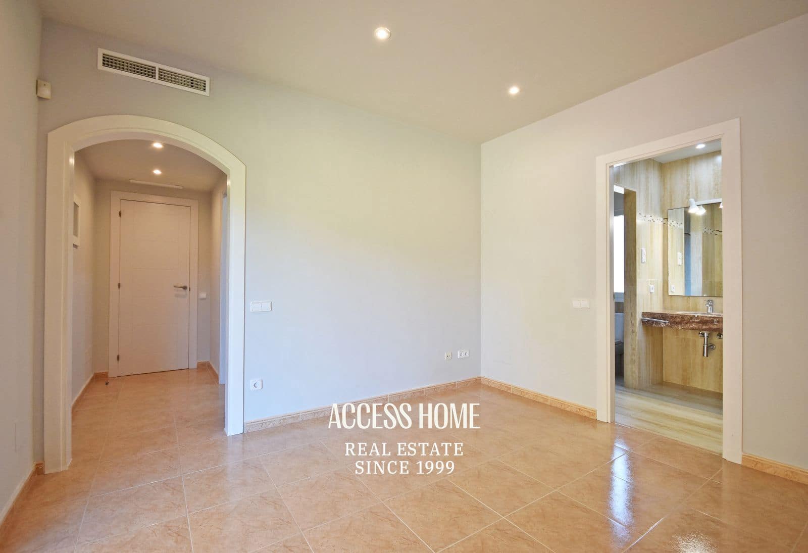 6 soveværelse Villa til leje i Sant Andreu de Llavaneres med swimmingpool - € 6.000 (Ref: 9211350)