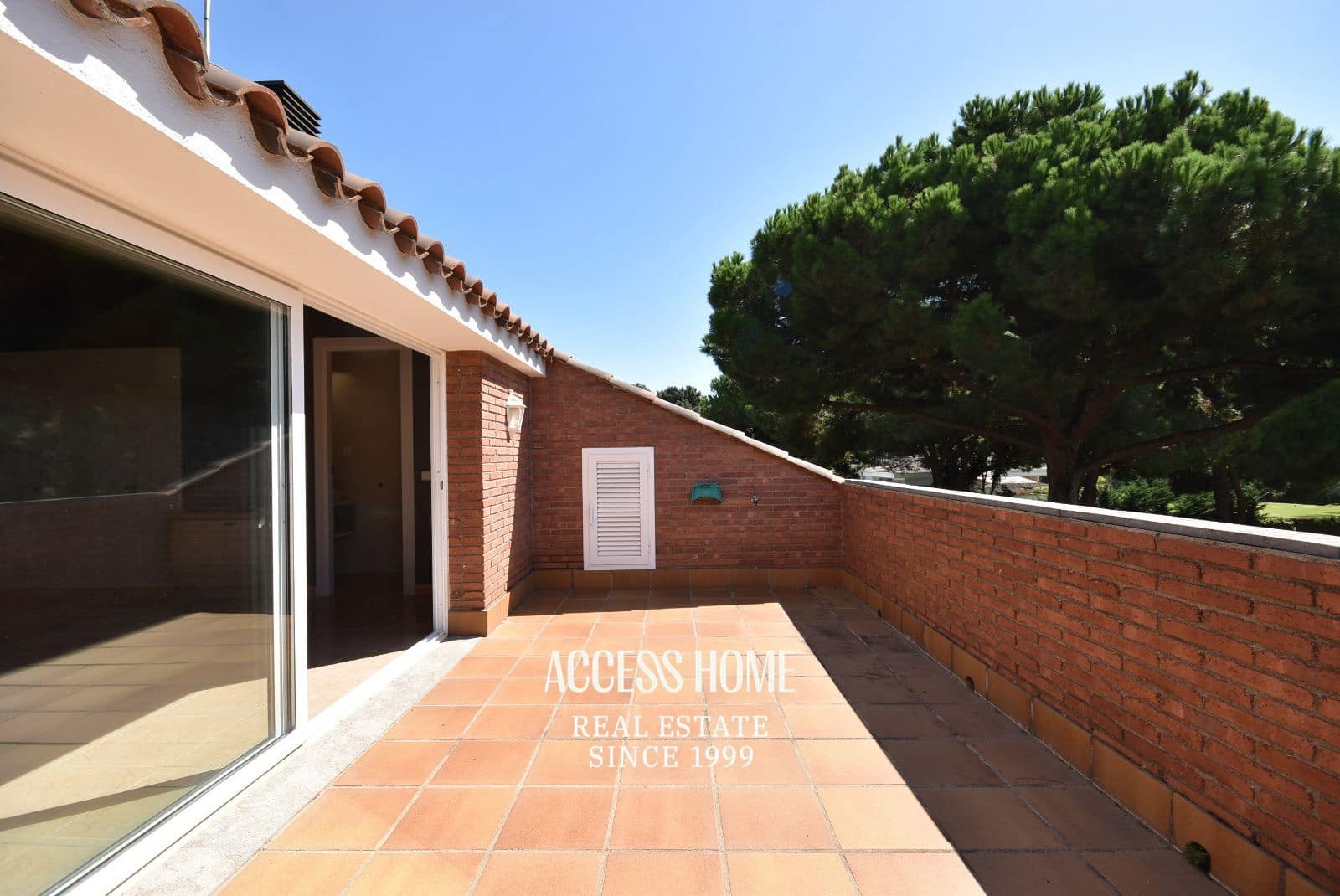 6 soveværelse Villa til leje i Sant Andreu de Llavaneres med swimmingpool - € 6.000 (Ref: 9211350)