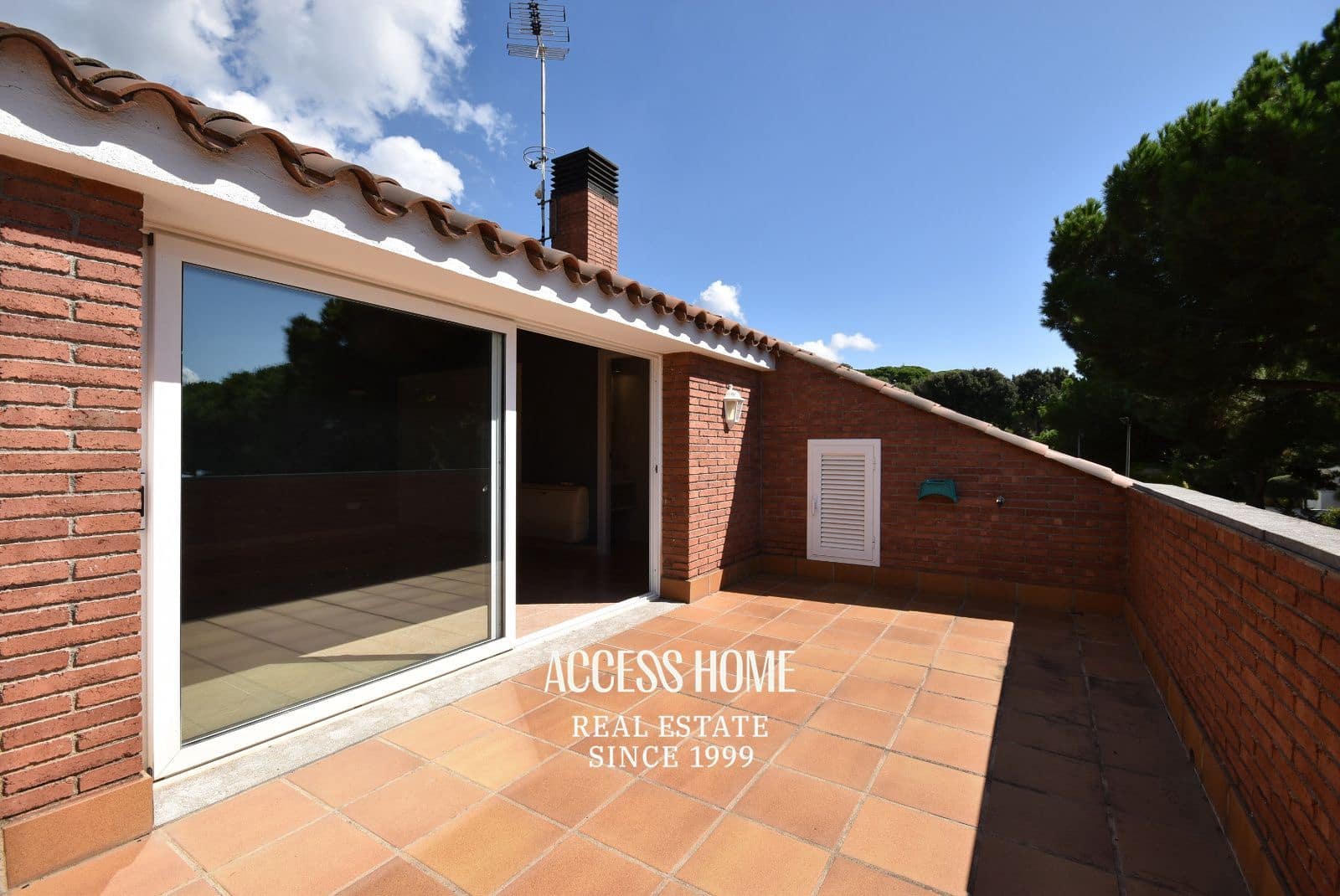 6 soveværelse Villa til leje i Sant Andreu de Llavaneres med swimmingpool - € 6.000 (Ref: 9211350)