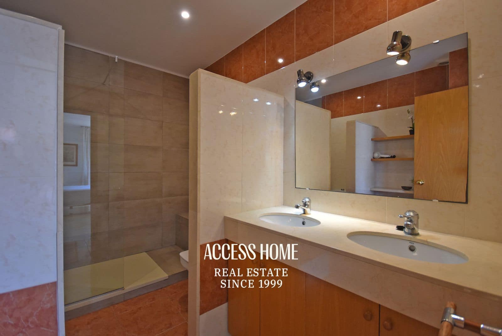 6 slaapkamer Villa te koop in Sant Vicenc de Montalt met zwembad garage - € 990.000 (Ref: 9216611)