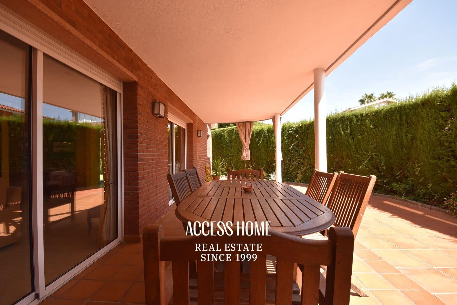 6 slaapkamer Villa te koop in Sant Vicenc de Montalt met zwembad garage - € 990.000 (Ref: 9216611)