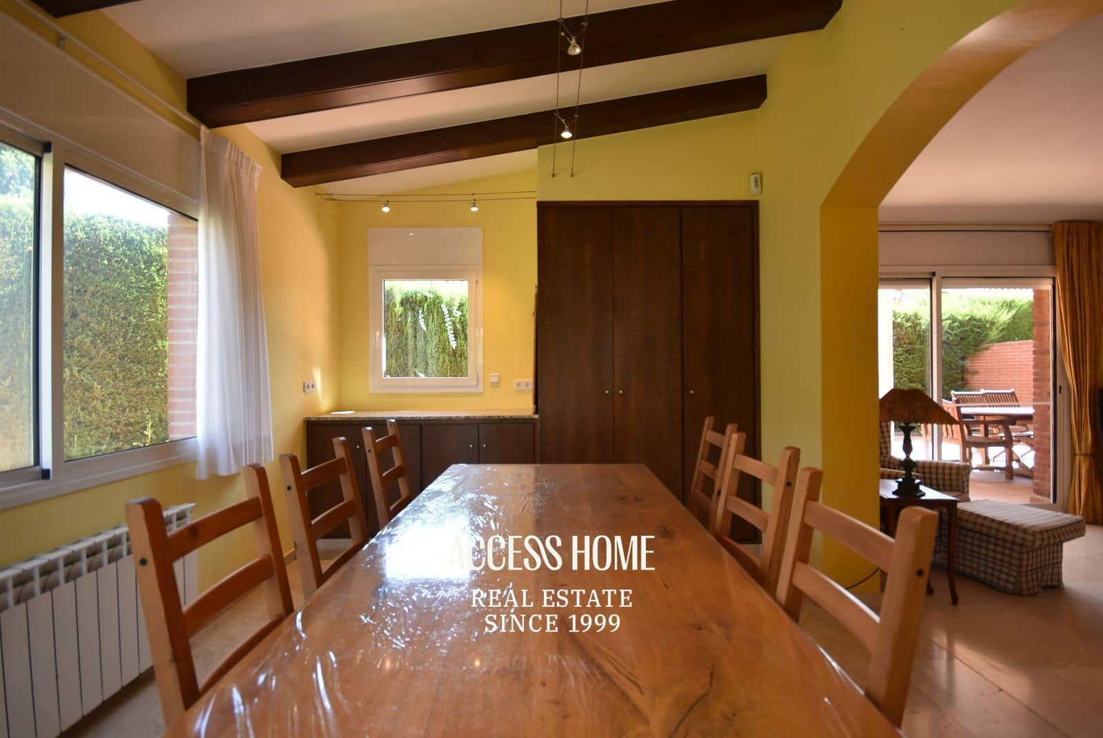 6 slaapkamer Villa te koop in Sant Vicenc de Montalt met zwembad garage - € 990.000 (Ref: 9216611)