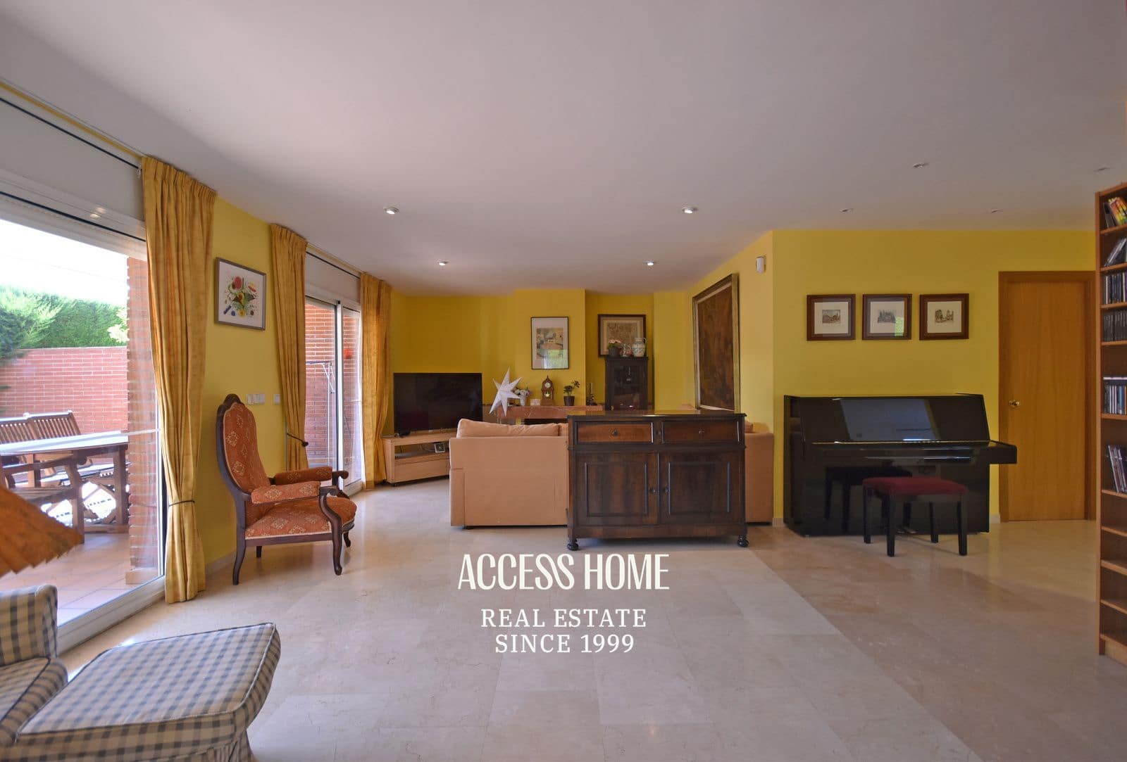 6 slaapkamer Villa te koop in Sant Vicenc de Montalt met zwembad garage - € 990.000 (Ref: 9216611)