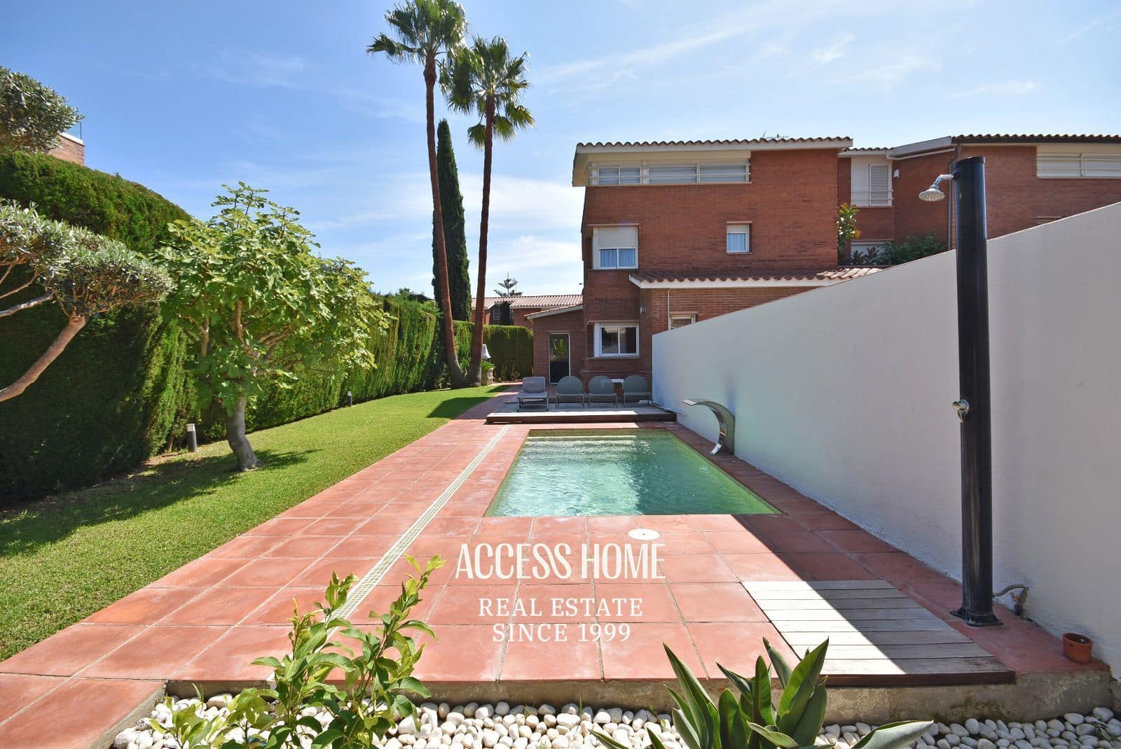 6 slaapkamer Villa te koop in Sant Vicenc de Montalt met zwembad garage - € 990.000 (Ref: 9216611)