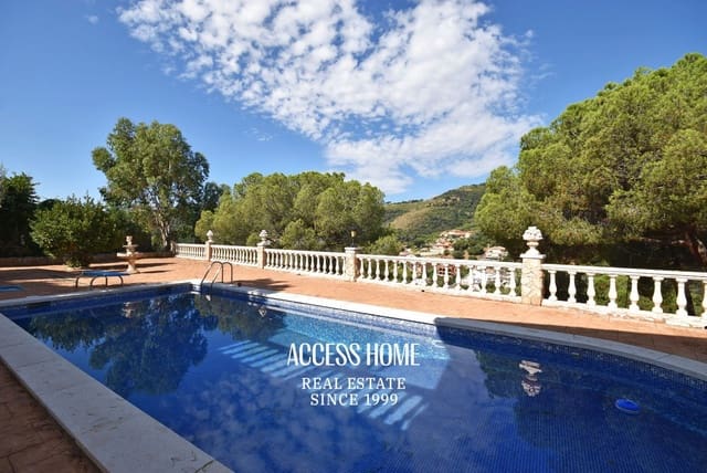 6 slaapkamer Villa te koop in Alella met zwembad - € 990.000 (Ref: 9219454)