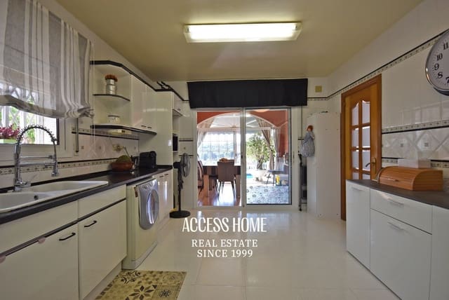 5 sypialnia Willa na sprzedaż w Canet de Mar z basenem garażem - 730 000 € (Ref: 9219603)