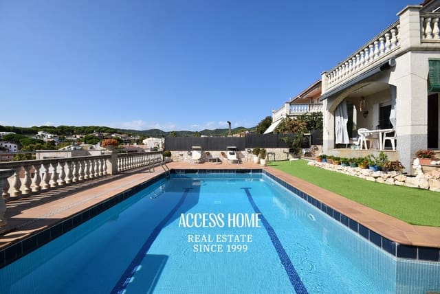 5 sypialnia Willa na sprzedaż w Canet de Mar z basenem garażem - 730 000 € (Ref: 9219603)