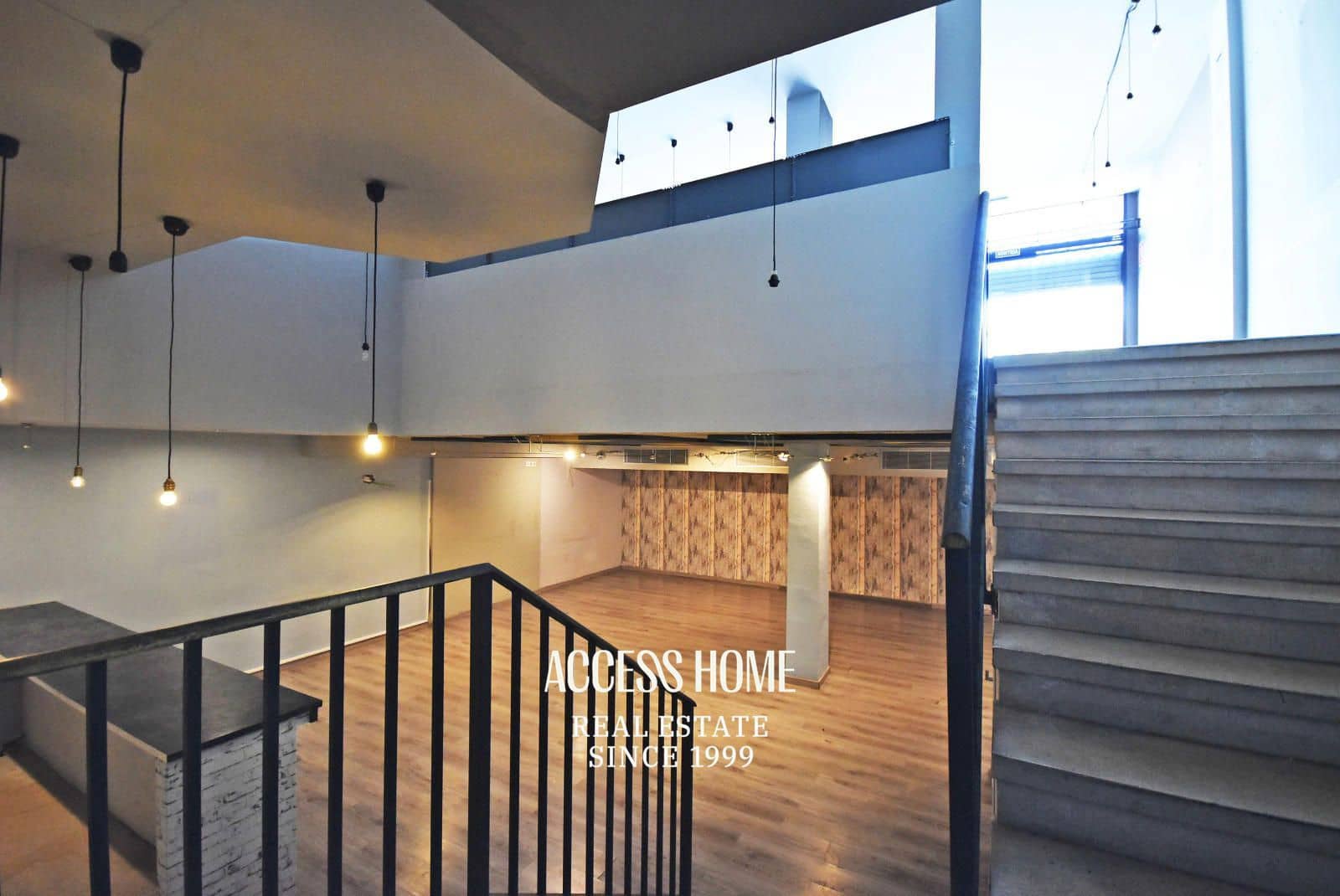 Commerciale in vendita in Cerdanyola del Valles - 274.000 € (Rif: 9237981)