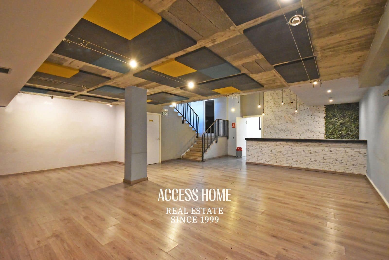 Commerciale in vendita in Cerdanyola del Valles - 274.000 € (Rif: 9237981)