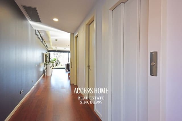 4 makuuhuone Huvila myytävänä paikassa Premià de Dalt mukana uima-altaan 
autotalli - 1 600 000 € (Ref: 9251625)