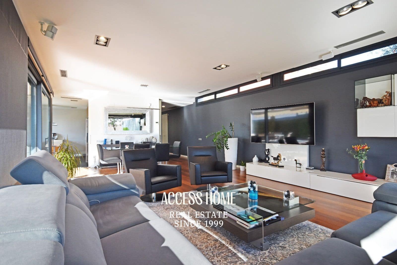 4 makuuhuone Huvila myytävänä paikassa Premia de Dalt mukana uima-altaan 
autotalli - 1 600 000 € (Ref: 9251625)