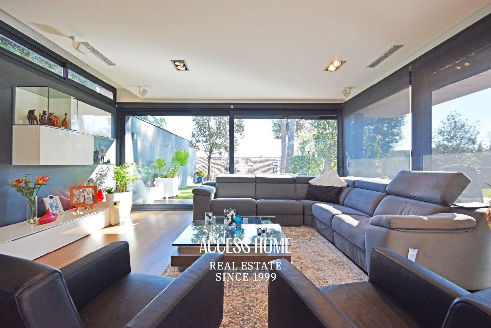 4 makuuhuone Huvila myytävänä paikassa Premia de Dalt mukana uima-altaan 
autotalli - 1 600 000 € (Ref: 9251625)