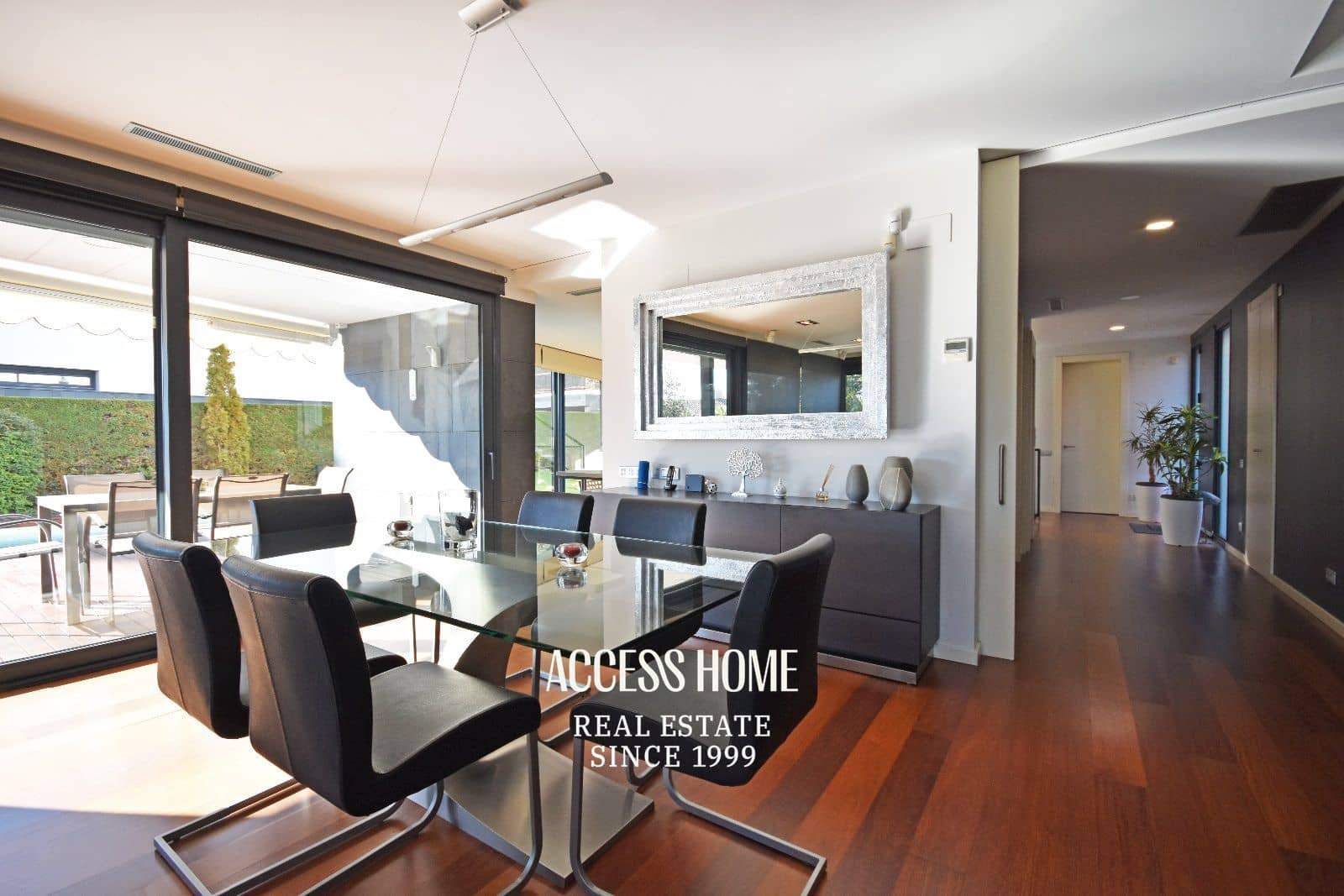 4 makuuhuone Huvila myytävänä paikassa Premia de Dalt mukana uima-altaan 
autotalli - 1 600 000 € (Ref: 9251625)