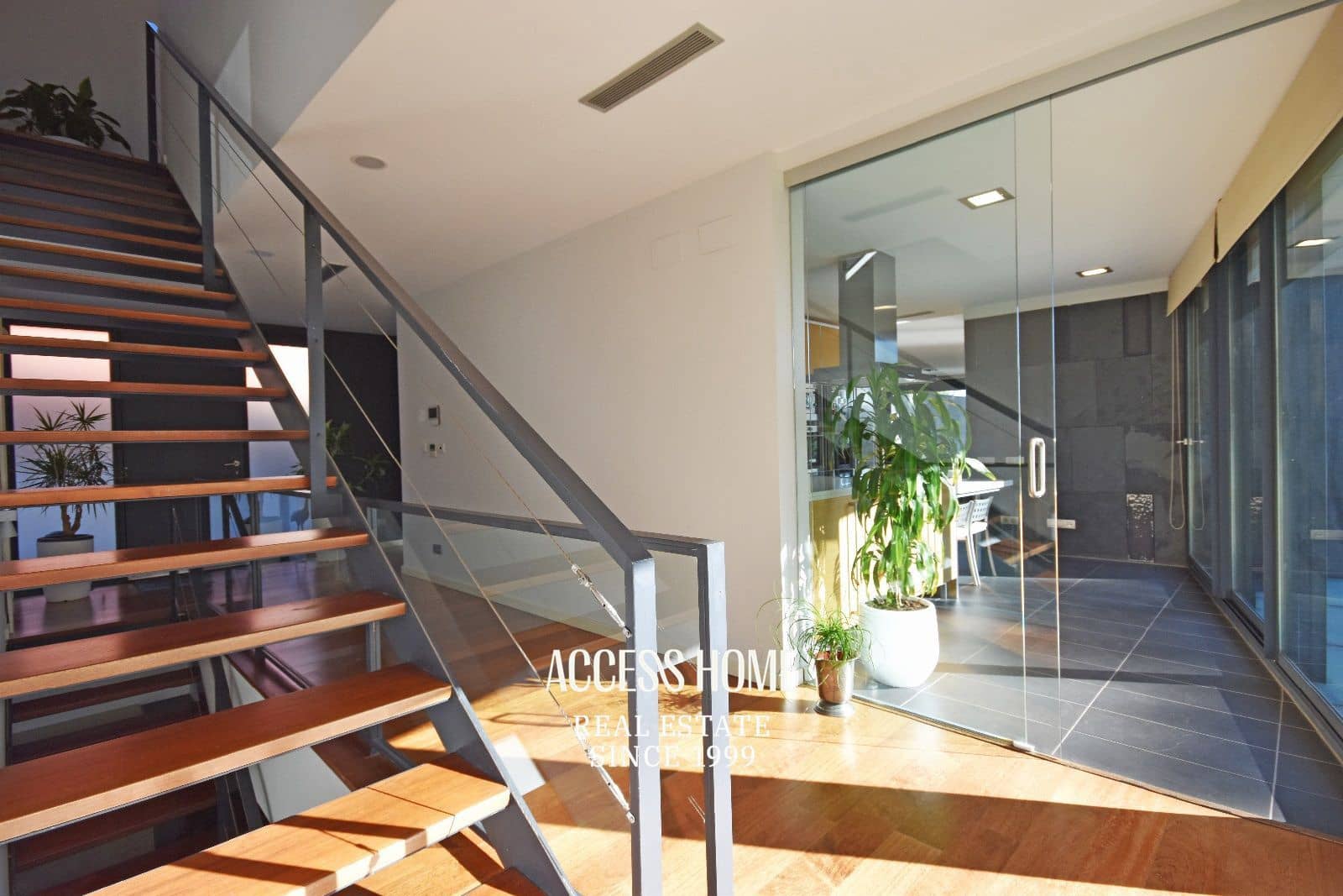 4 makuuhuone Huvila myytävänä paikassa Premia de Dalt mukana uima-altaan 
autotalli - 1 600 000 € (Ref: 9251625)