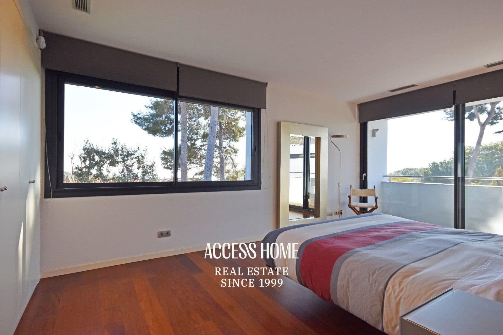 4 makuuhuone Huvila myytävänä paikassa Premia de Dalt mukana uima-altaan 
autotalli - 1 600 000 € (Ref: 9251625)