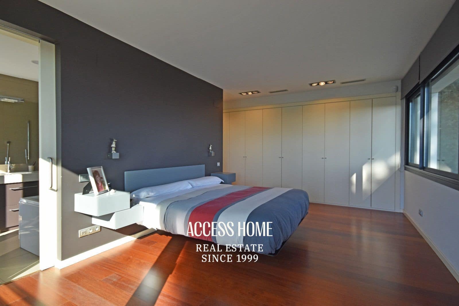 4 makuuhuone Huvila myytävänä paikassa Premia de Dalt mukana uima-altaan 
autotalli - 1 600 000 € (Ref: 9251625)