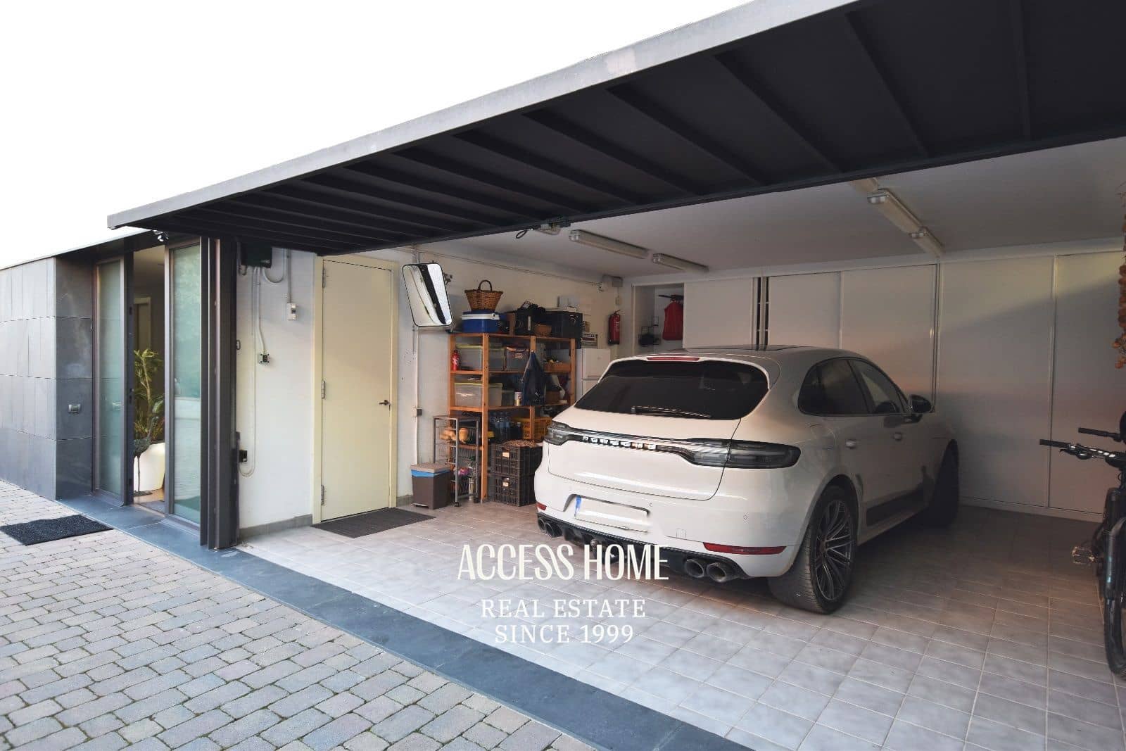 4 makuuhuone Huvila myytävänä paikassa Premia de Dalt mukana uima-altaan 
autotalli - 1 600 000 € (Ref: 9251625)