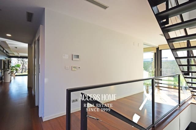 4 makuuhuone Huvila myytävänä paikassa Premià de Dalt mukana uima-altaan 
autotalli - 1 600 000 € (Ref: 9251625)