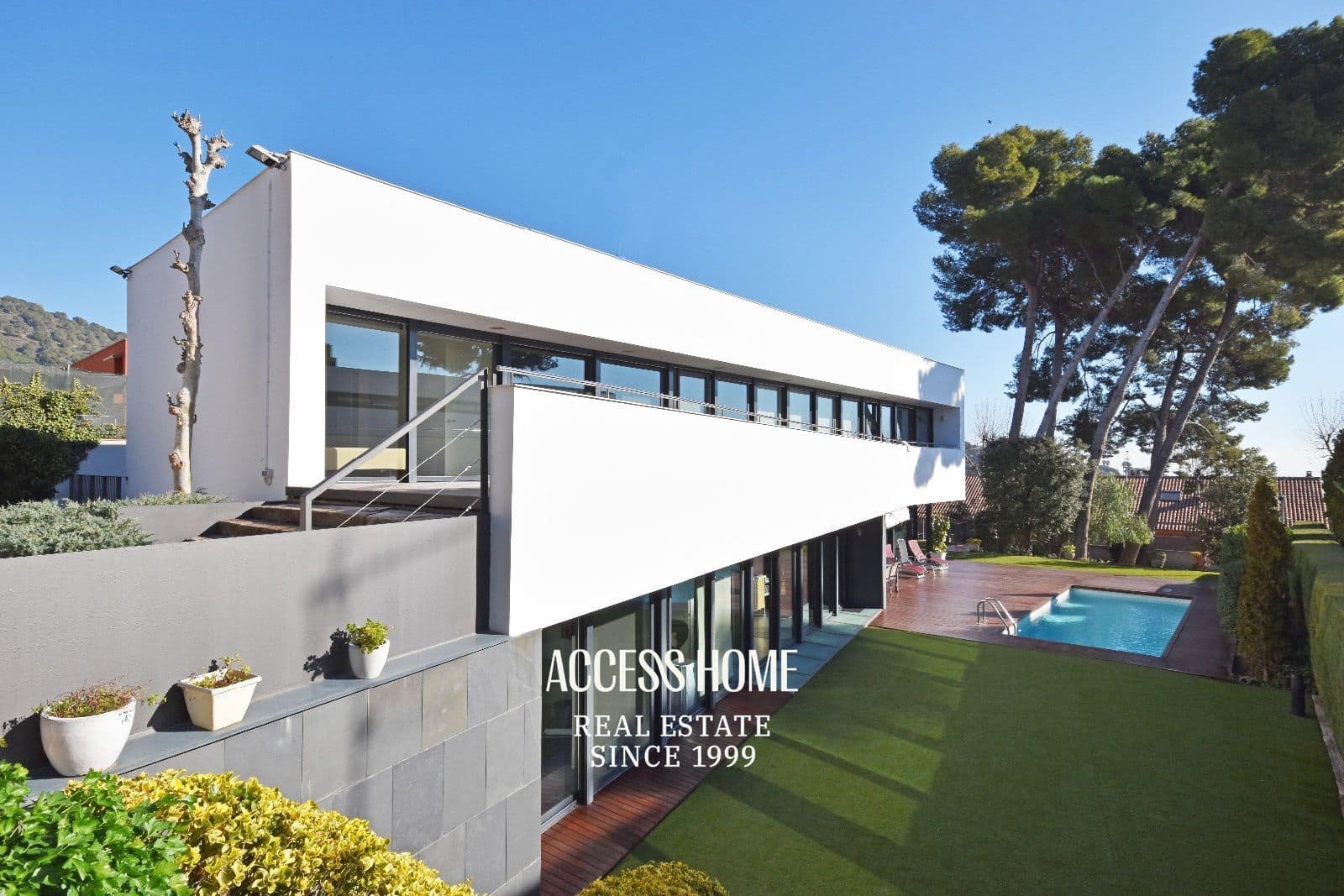 4 makuuhuone Huvila myytävänä paikassa Premia de Dalt mukana uima-altaan 
autotalli - 1 600 000 € (Ref: 9251625)