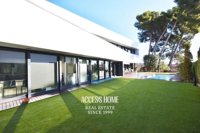 4 makuuhuone Huvila myytävänä paikassa Premià de Dalt mukana uima-altaan 
autotalli - 1 600 000 € (Ref: 9251625)