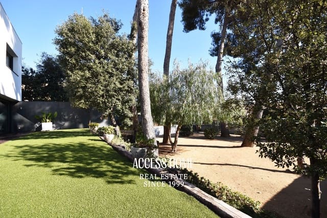 4 makuuhuone Huvila myytävänä paikassa Premià de Dalt mukana uima-altaan 
autotalli - 1 600 000 € (Ref: 9251625)