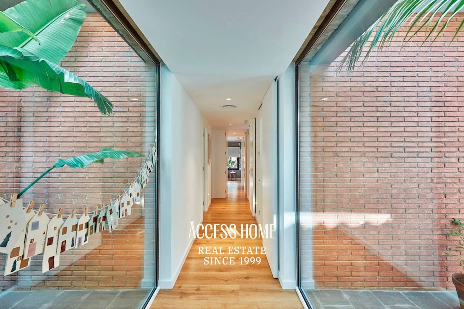 4 bedroom Villa for sale in Sant Vicenc de Montalt with pool garage - € 1,395,000 (Ref: 9254436)