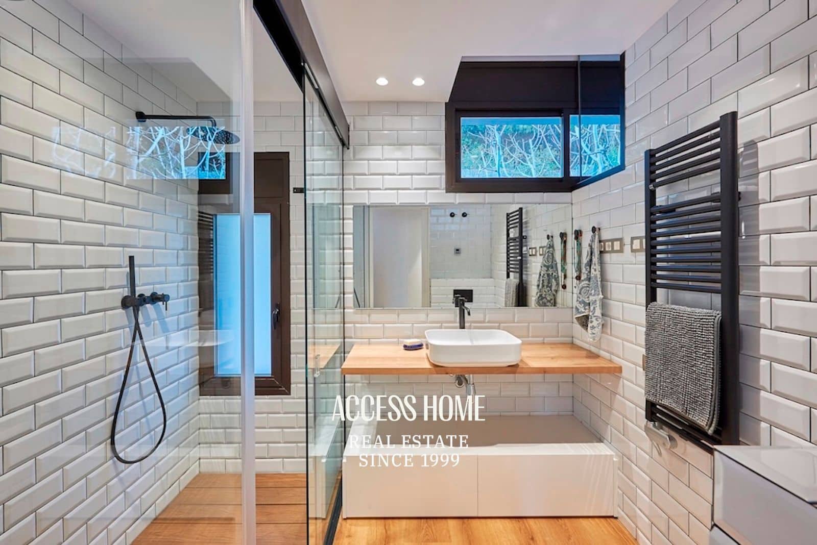 4 bedroom Villa for sale in Sant Vicenc de Montalt with pool garage - € 1,395,000 (Ref: 9254436)