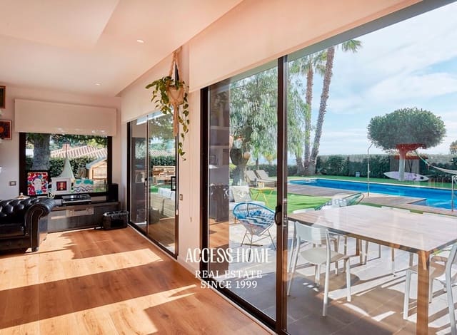 4 soverom Villa til salgs i Sant Vicenç de Montalt med svømmebasseng garasje - € 1 395 000 (Ref: 9254436)