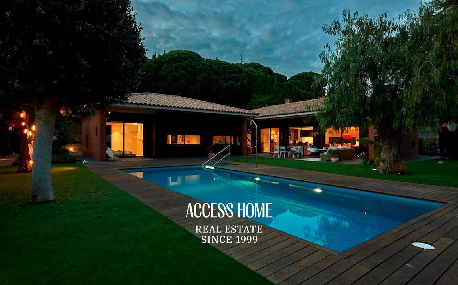 4 bedroom Villa for sale in Sant Vicenc de Montalt with pool garage - € 1,395,000 (Ref: 9254436)