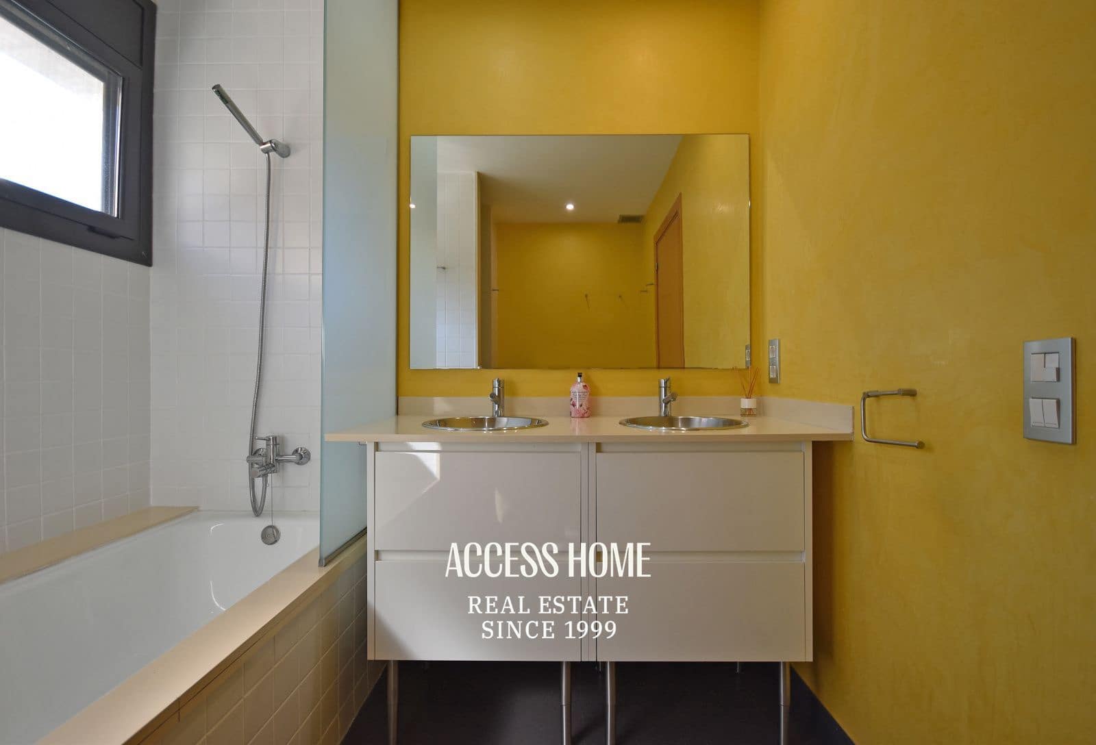 6 soveværelse Villa til salg i Alella med swimmingpool garage - € 1.100.000 (Ref: 9255585)