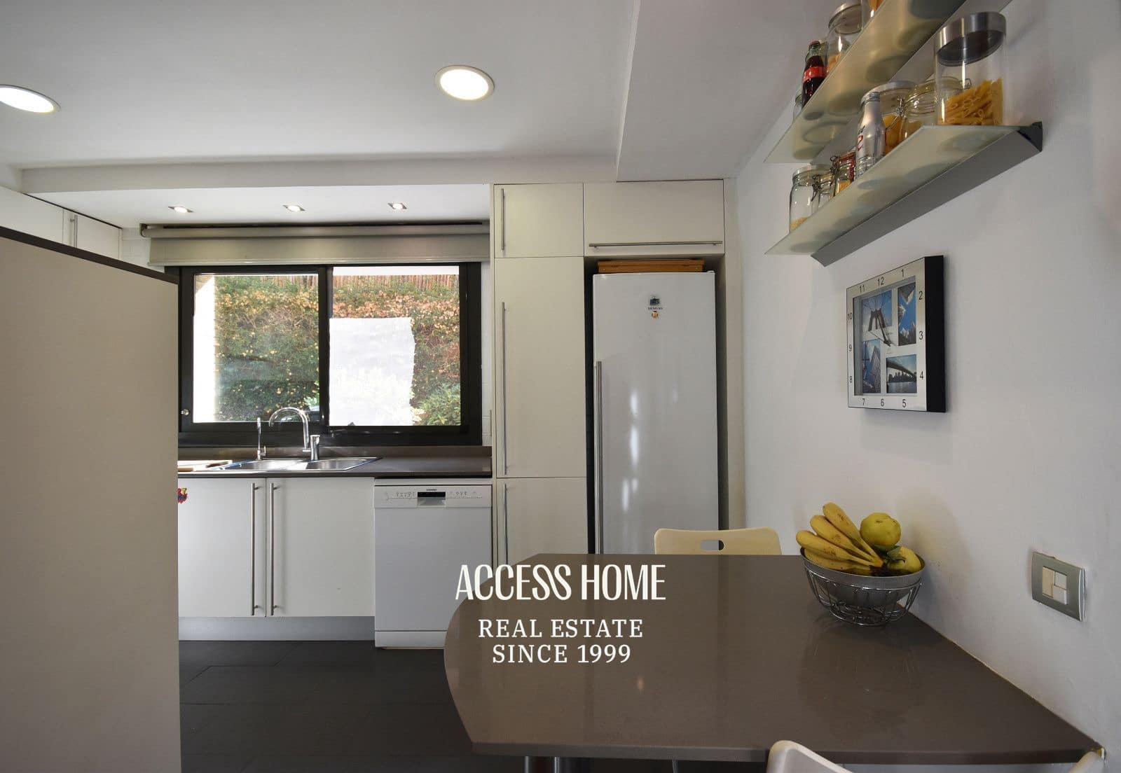 6 soveværelse Villa til salg i Alella med swimmingpool garage - € 1.100.000 (Ref: 9255585)