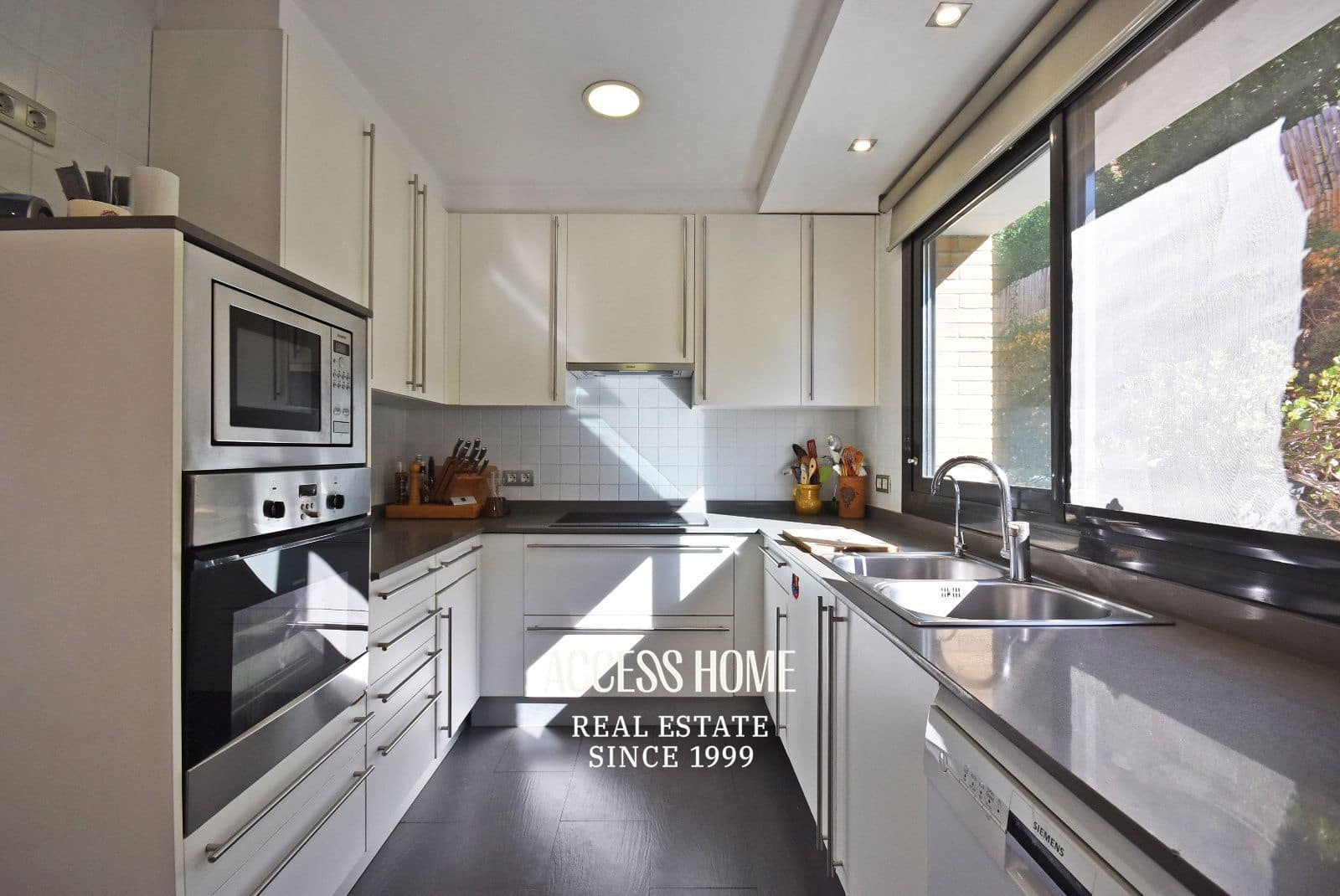 6 soveværelse Villa til salg i Alella med swimmingpool garage - € 1.100.000 (Ref: 9255585)