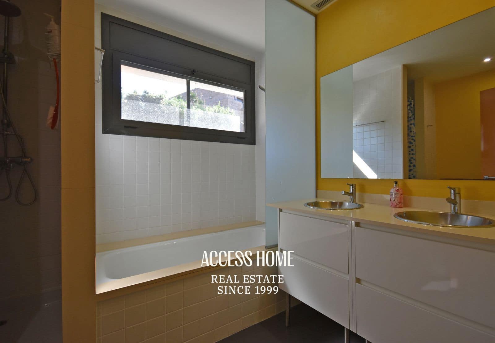 6 soveværelse Villa til salg i Alella med swimmingpool garage - € 1.100.000 (Ref: 9255585)