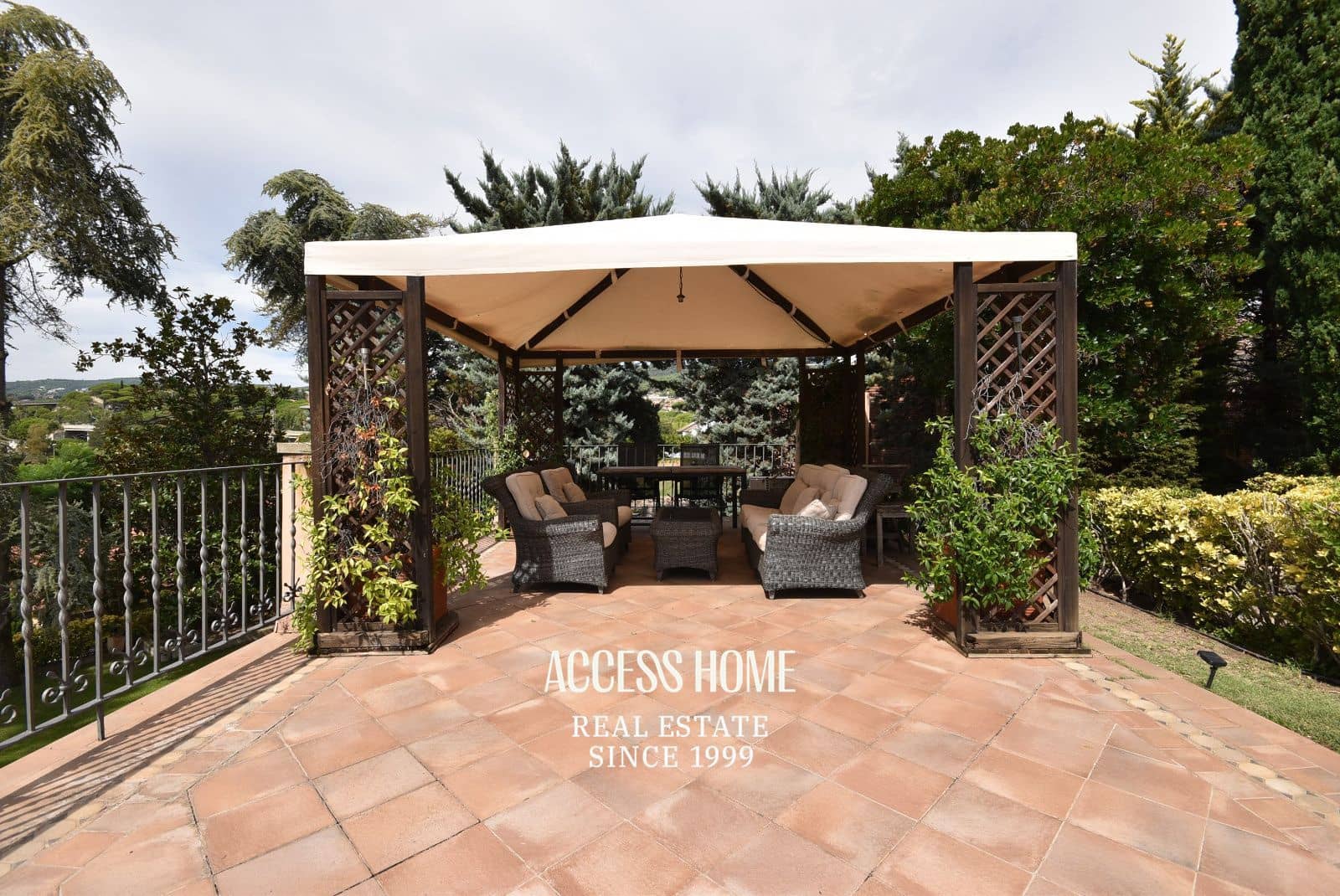 6 soverom Villa til salgs i Caldes d'Estrac med svømmebasseng garasje - € 1 550 000 (Ref: 9271878)