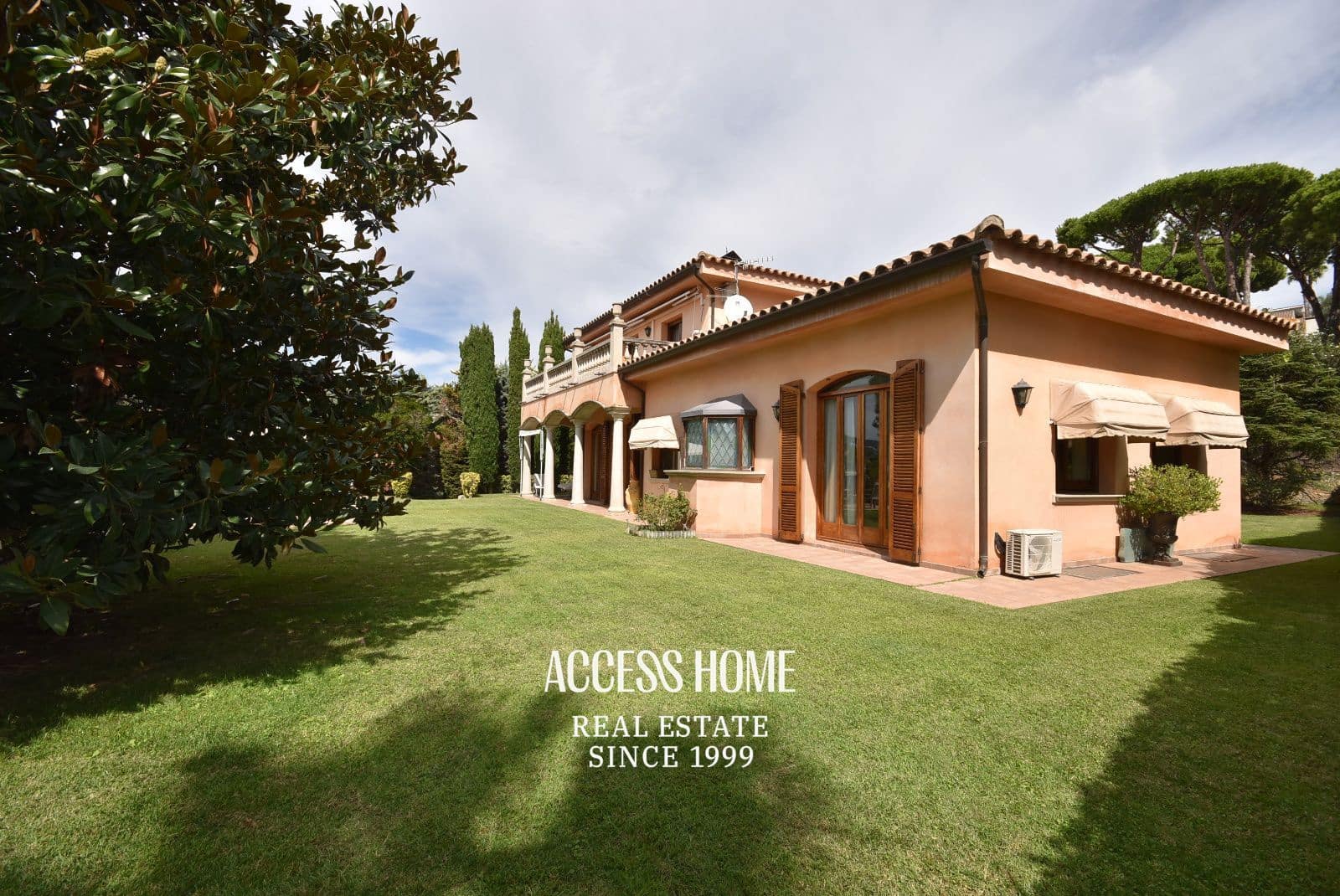 6 soverom Villa til salgs i Caldes d'Estrac med svømmebasseng garasje - € 1 550 000 (Ref: 9271878)