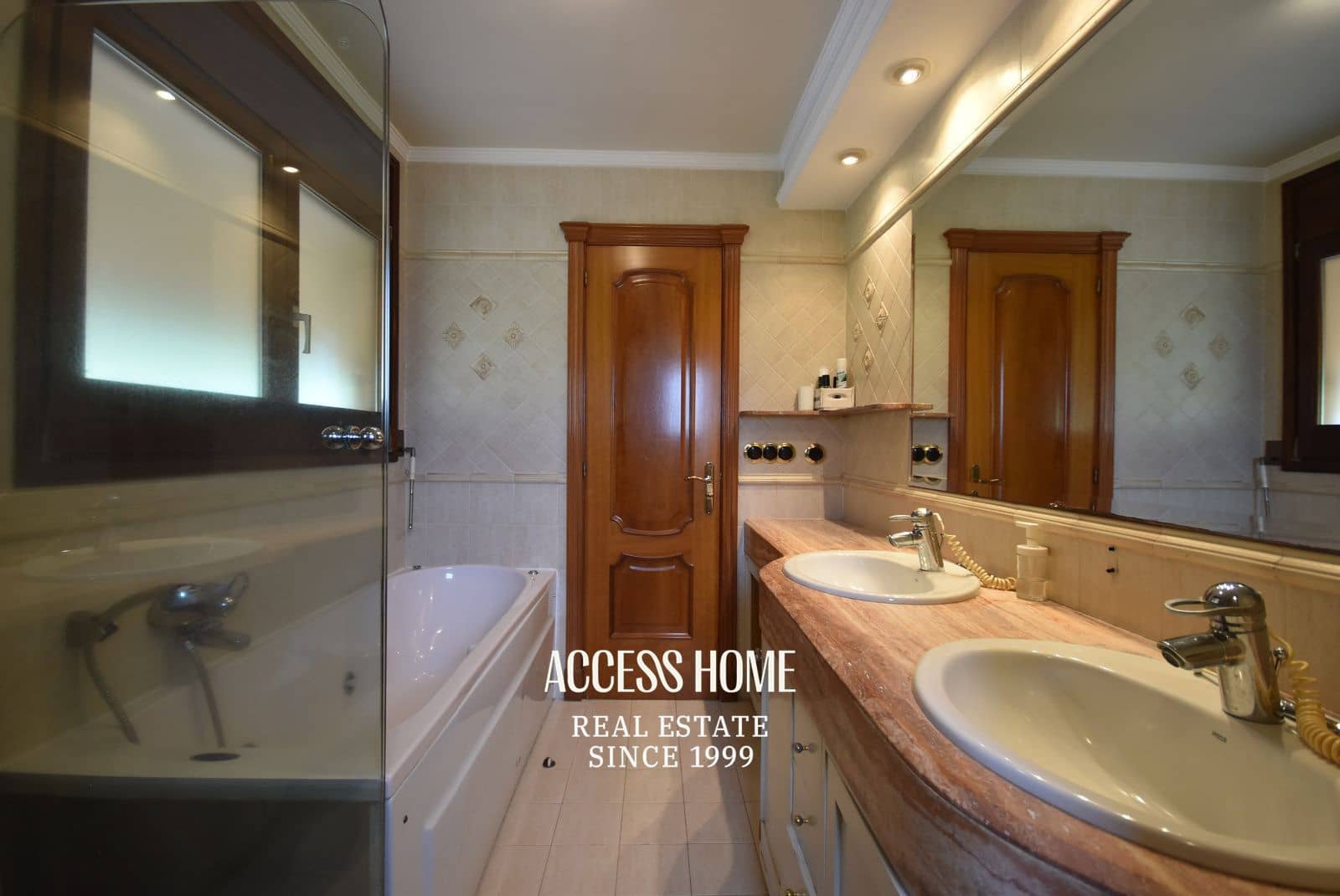 6 soverom Villa til salgs i Caldes d'Estrac med svømmebasseng garasje - € 1 550 000 (Ref: 9271878)